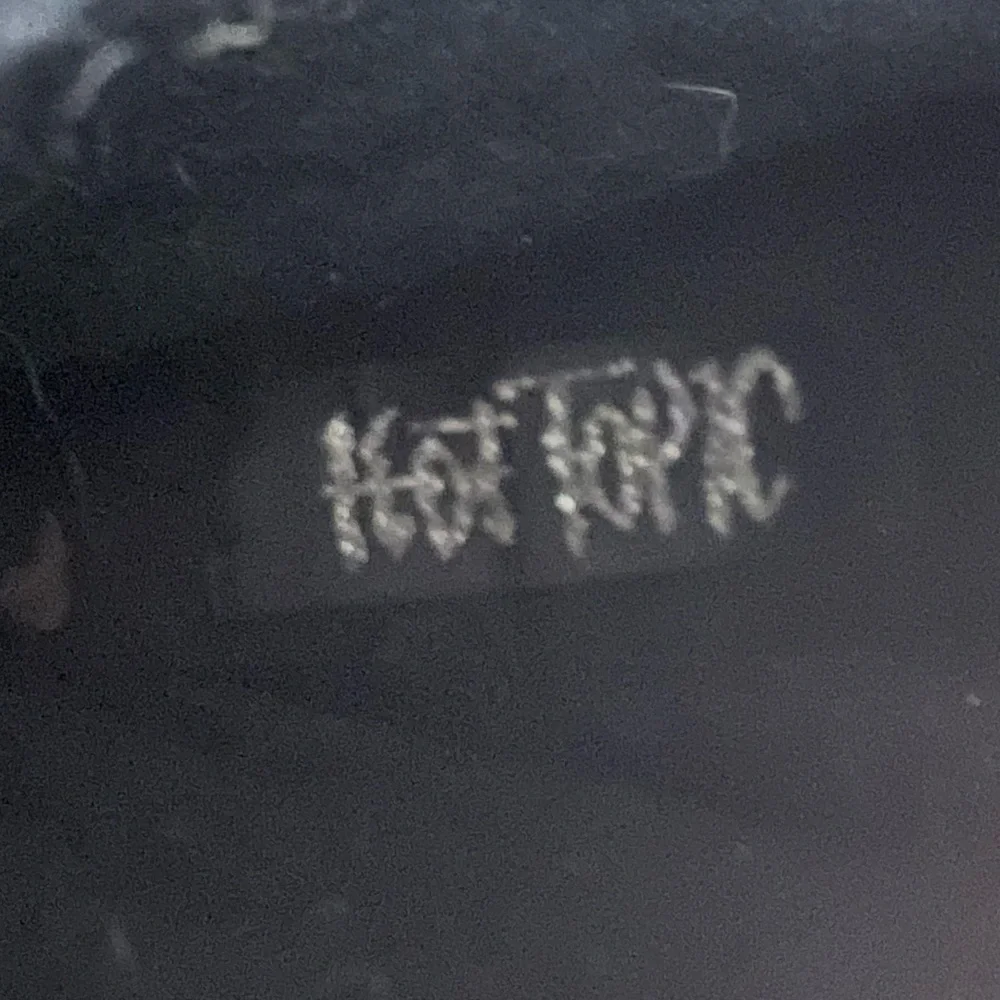 Hot topic size 11 vintage mall goth platform
Boots - Picture 11 of 15